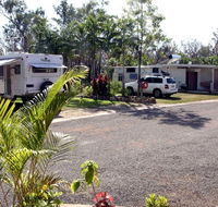Batchelor Holiday Park - Dalby Accommodation