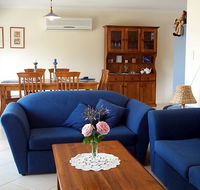 Bay - Ann Cottage - Dalby Accommodation