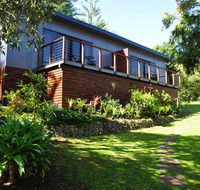 Broad Leaf Villas - Dalby Accommodation