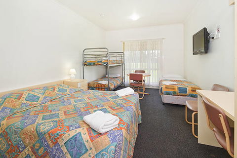 Carrum Downs Motel - Dalby Accommodation 0