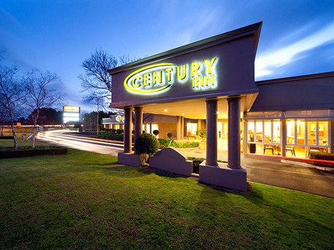Century Inn - Dalby Accommodation 0