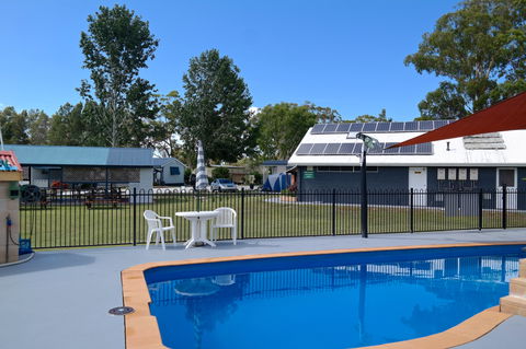 Colonial Holiday Park & Leisure Village - Dalby Accommodation 1
