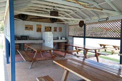 Colonial Holiday Park & Leisure Village - Dalby Accommodation 4