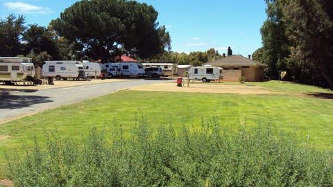 Burra Caravan And Camping Park - Dalby Accommodation 5