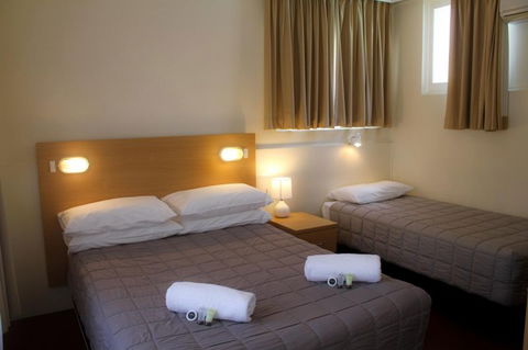 Cowra Motor Inn - Dalby Accommodation 2