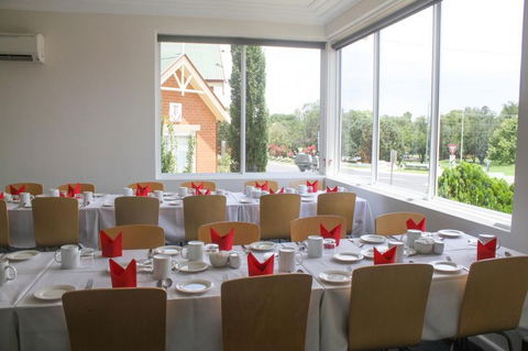 Cowra Motor Inn - Dalby Accommodation 5