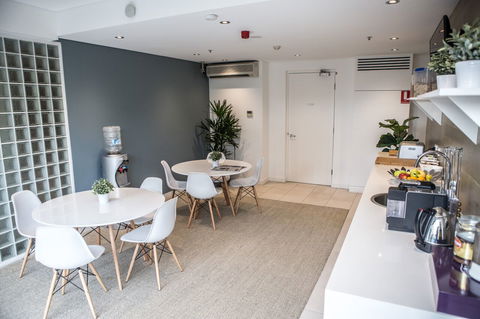 Crown Hotel - Dalby Accommodation 2