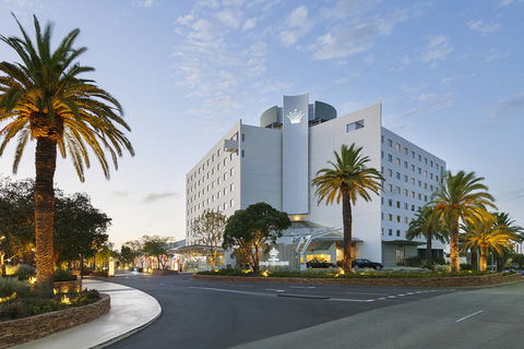 Crown Promenade Perth - Dalby Accommodation 0