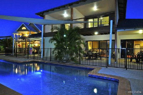 Edge On Beaches - Dalby Accommodation 5