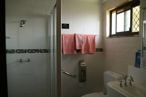Forest Lodge Motor Inn & Restaurant - Dalby Accommodation 2