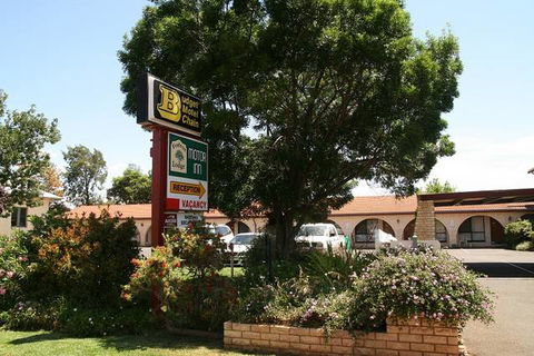 Forest Lodge Motor Inn & Restaurant - Dalby Accommodation 5