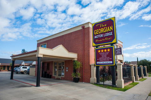 Georgian Motor Lodge - Dalby Accommodation 1