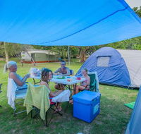 Grassy Head Holiday Park - Dalby Accommodation