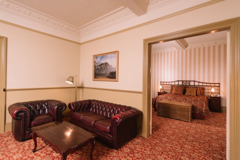 Hadley's Orient Hotel - Dalby Accommodation 5