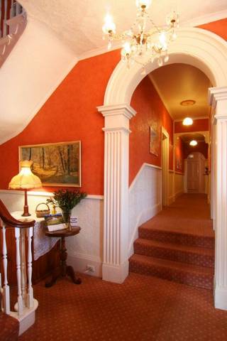 Hillview House - Dalby Accommodation 1