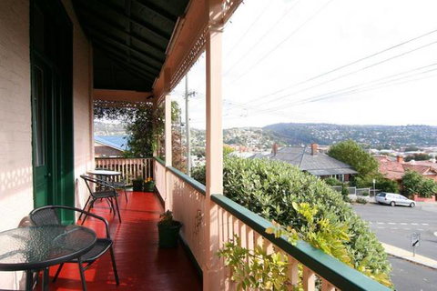 Hillview House - Dalby Accommodation 2