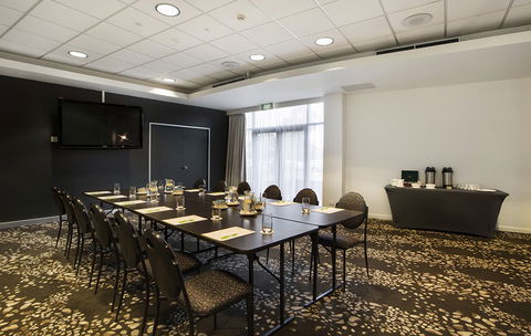 Holiday Inn Melbourne Airport - Dalby Accommodation 3