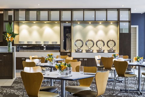 Holiday Inn Melbourne Airport - Dalby Accommodation 8