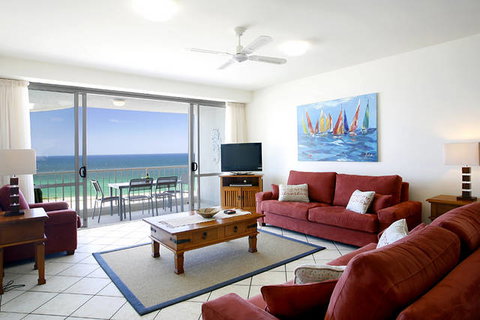 La Mer Sunshine Beachfront Apartments - Dalby Accommodation 2