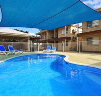 Lakeside Holiday Apartments - Dalby Accommodation