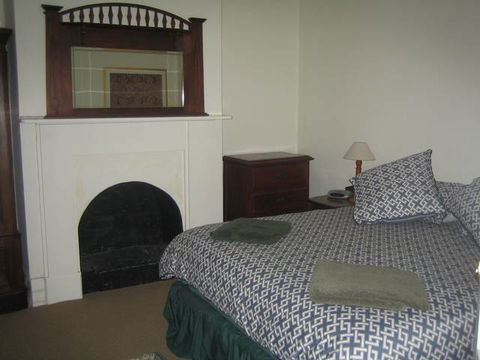 Limestone View (Naracoorte Cottages) - Dalby Accommodation 1
