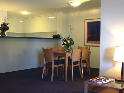 Medina Serviced Apartments Canberra, James Court - Dalby Accommodation 2