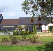 Mick O'Sheas Irish Pub Motel - Dalby Accommodation