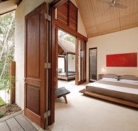 Niramaya Villas  Spa - Dalby Accommodation