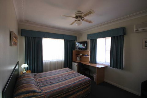 Normandie Motel & Function Centre - Dalby Accommodation 1