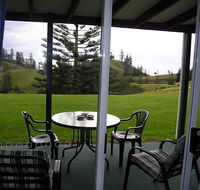 Oceanview Apartments - Dalby Accommodation