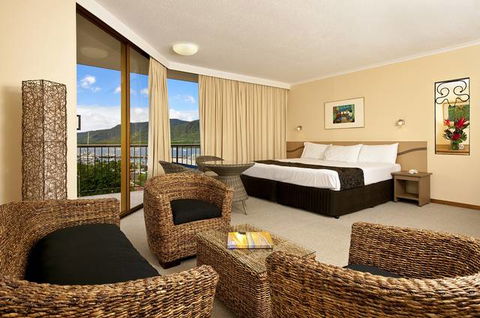 Pacific Hotel Cairns - Dalby Accommodation 0