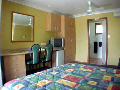 Palm Valley Motel - Dalby Accommodation 0