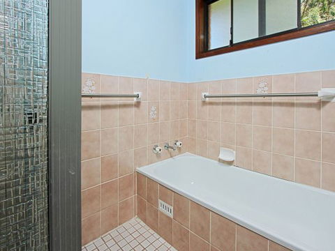Culburra Cottage - Dalby Accommodation 202