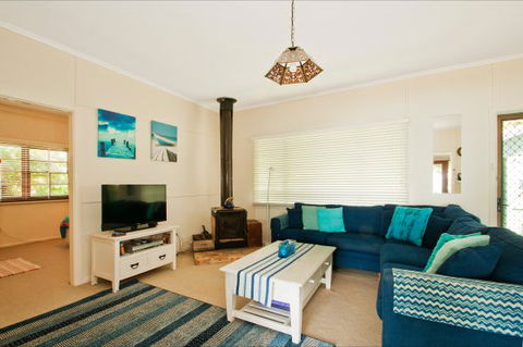 Culburra Cottage - Dalby Accommodation 64