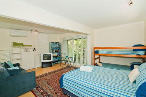 Culburra Cottage - Dalby Accommodation 66