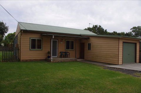 Culburra Cottage - Dalby Accommodation 22