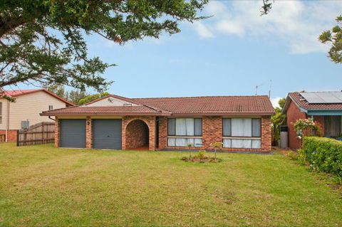Culburra Cottage - Dalby Accommodation 244
