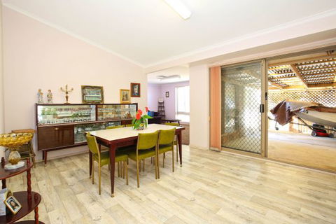 Culburra Cottage - Dalby Accommodation 91