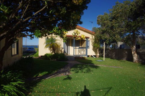 Culburra Cottage - Dalby Accommodation 138