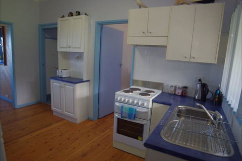 Culburra Cottage - Dalby Accommodation 140