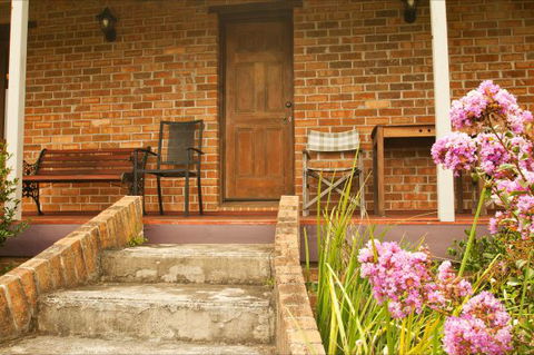 Culburra Cottage - Dalby Accommodation 273