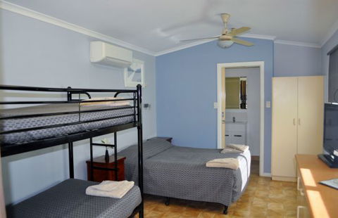 Daly Waters Historic Pub - Dalby Accommodation 9