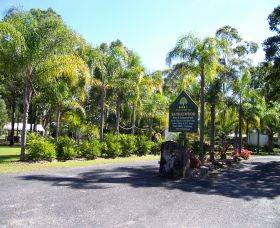Sandalwood Van & Leisure Park - Dalby Accommodation 0