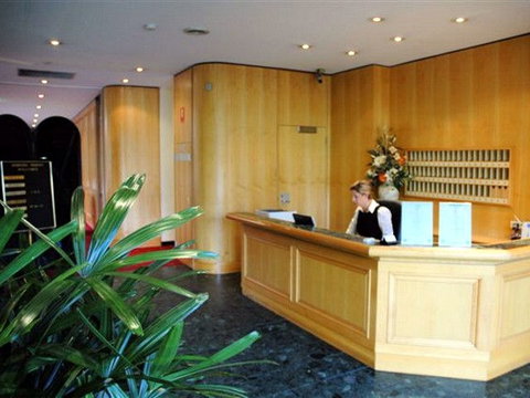 Sandown Regency & Serviced Apartments - Dalby Accommodation 1