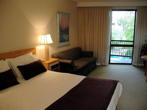 Sandown Regency & Serviced Apartments - Dalby Accommodation 2