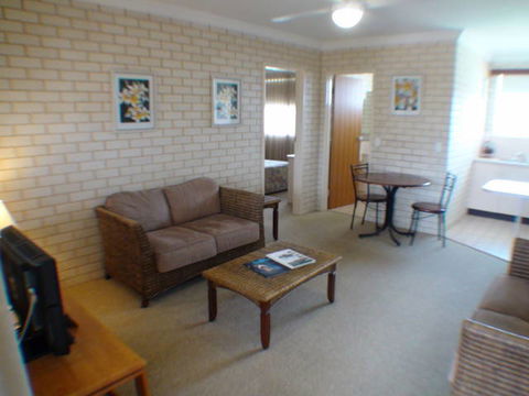 Santa Fe Motel And Holiday Units - Dalby Accommodation 3