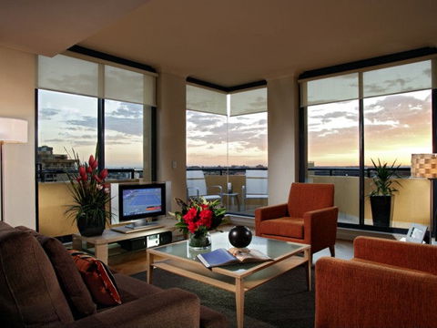 Seasons Harbour Plaza Sydney - Dalby Accommodation 2