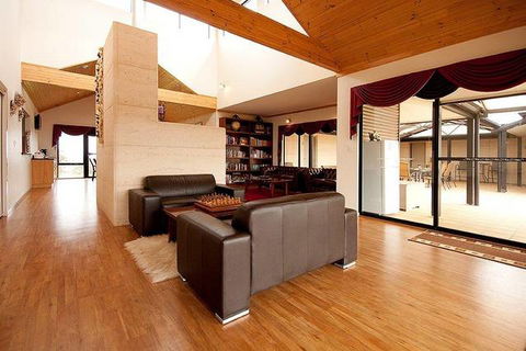 Sensational Heights Bed & Breakfast - Dalby Accommodation 4