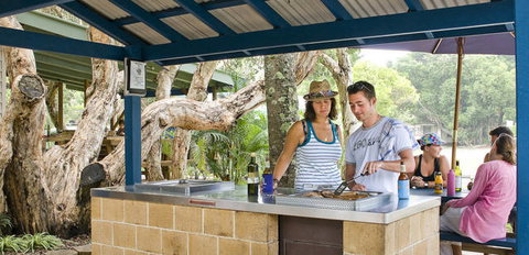 Suffolk Beachfront Holiday Park - Dalby Accommodation 3