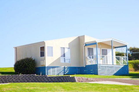 Surfbeach Holiday Park - Narooma - Dalby Accommodation 2